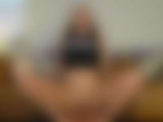 TaylorLove303's Live Sex Cam Show