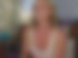 TaylorLove303's Live Sex Cam Show