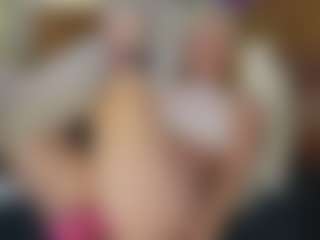 TaylorLove303's Live Sex Cam Show