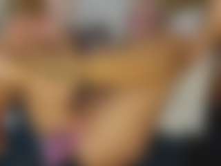 TaylorLove303's Live Sex Cam Show