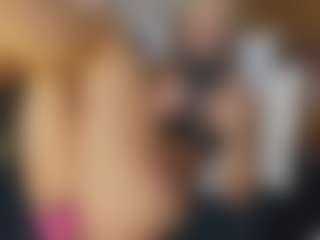 TaylorLove303's Live Sex Cam Show