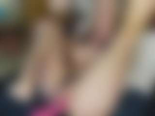TaylorLove303's Live Sex Cam Show