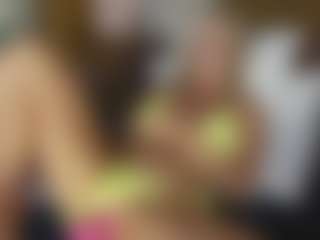 TaylorLove303's Live Sex Cam Show