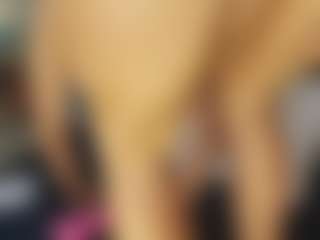 Live cam show with TaylorLove303 - Strip on Camsoda