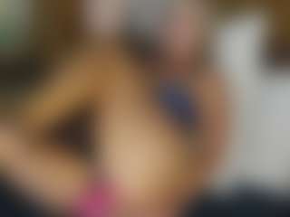 TaylorLove303's Live Sex Cam Show