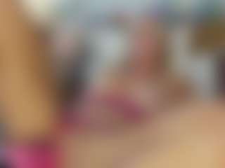 TaylorLove303's Live Sex Cam Show