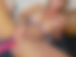 TaylorLove303's Live Sex Cam Show