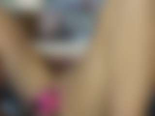 TaylorLove303's Live Sex Cam Show