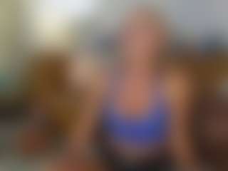 TaylorLove303's Live Sex Cam Show