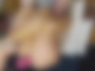 TaylorLove303's Live Sex Cam Show