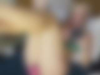 TaylorLove303's Live Sex Cam Show
