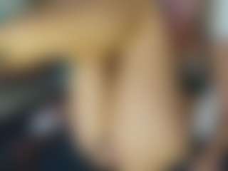 TaylorLove303's Live Sex Cam Show