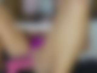 TaylorLove303's Live Sex Cam Show