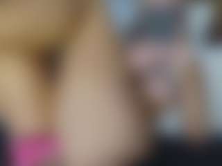 TaylorLove303's Live Sex Cam Show