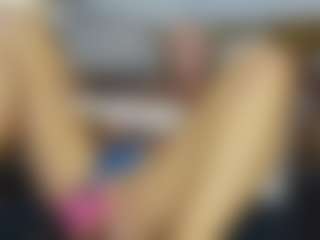 TaylorLove303's Live Sex Cam Show