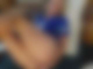 TaylorLove303's Live Sex Cam Show