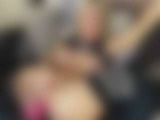 TaylorLove303's Live Sex Cam Show