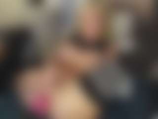 TaylorLove303's Live Sex Cam Show