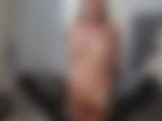 TaylorLove303's Live Sex Cam Show