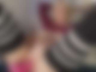 TaylorLove303's Live Sex Cam Show