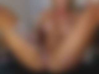 Live cam show with TaylorLove303 - HD Big Tits on 1on1-livenow