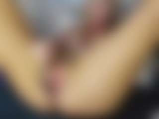 TaylorLove303's Live Sex Cam Show