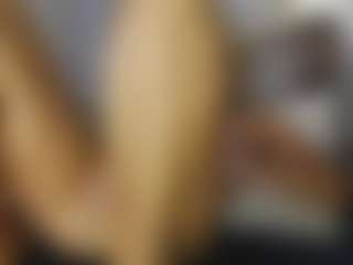 TaylorLove303's Live Sex Cam Show