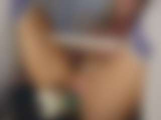 TaylorLove303's Live Sex Cam Show