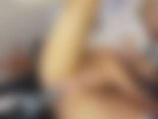 TaylorLove303's Live Sex Cam Show