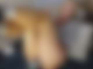 TaylorLove303's Live Sex Cam Show