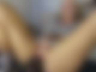 TaylorLove303's Live Sex Cam Show