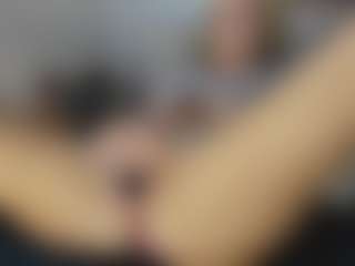 TaylorLove303's Live Sex Cam Show