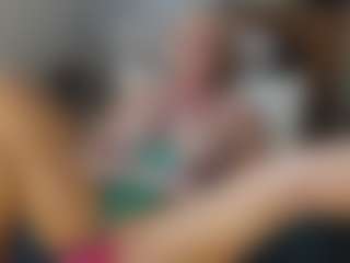 Live cam show with TaylorLove303 - Landingstrip on luckytryst.com