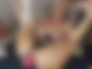 TaylorLove303's Live Sex Cam Show