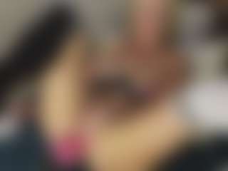 TaylorLove303's Live Sex Cam Show