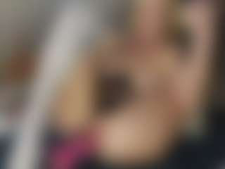 TaylorLove303's Live Sex Cam Show