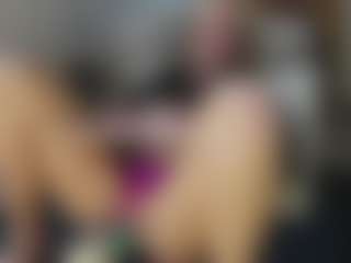 TaylorLove303's Live Sex Cam Show