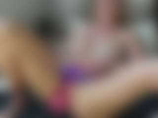 TaylorLove303's Live Sex Cam Show