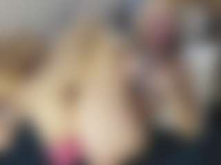 TaylorLove303's Live Sex Cam Show