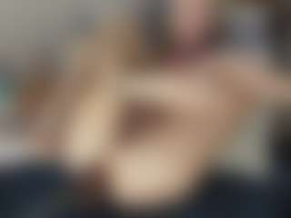 TaylorLove303's Live Sex Cam Show