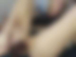 TaylorLove303's Live Sex Cam Show
