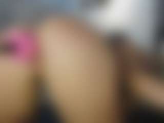 TaylorLove303's Live Sex Cam Show