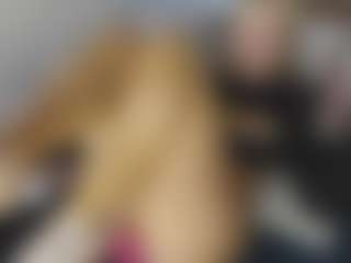 TaylorLove303's Live Sex Cam Show