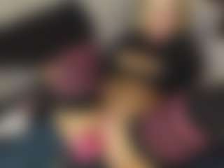 TaylorLove303's Live Sex Cam Show