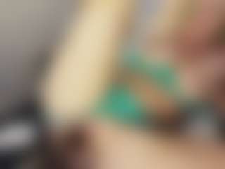 TaylorLove303's Live Sex Cam Show