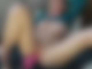 TaylorLove303's Live Sex Cam Show