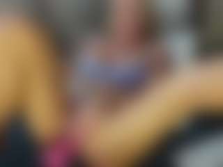 TaylorLove303's Live Sex Cam Show