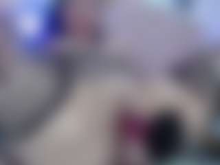 Live cam show with EmmaPink3 - Chubby on StripNow