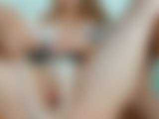 Live cam show with Eva-X-Jane - Average on googirlz