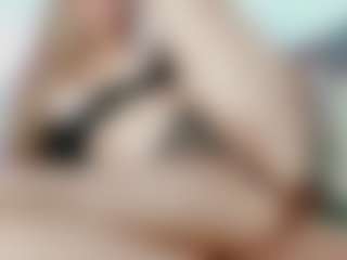Live cam show with Eva-X-Jane - Blonde Hair on Camsoda